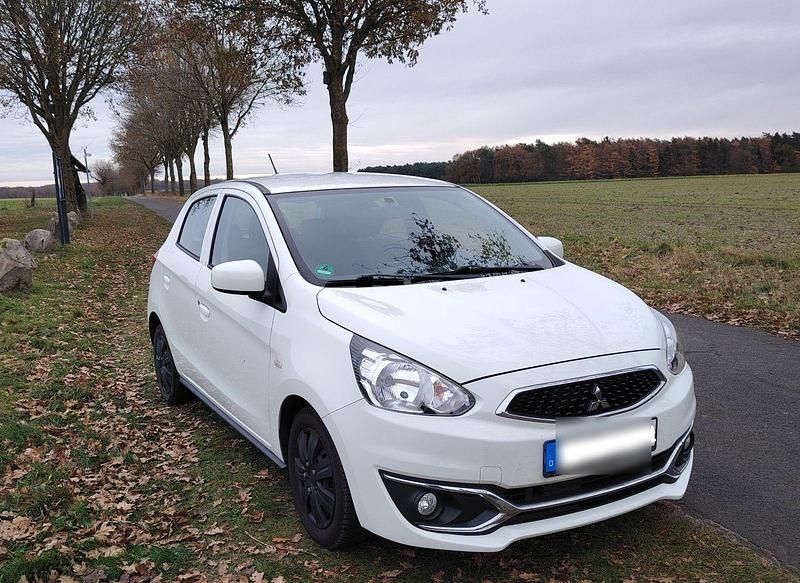 Weiß Gebraucht 2019 Mitsubishi Space Star Kleinwagen | 4.990 € (Fairer Preis) - Bild 1/4