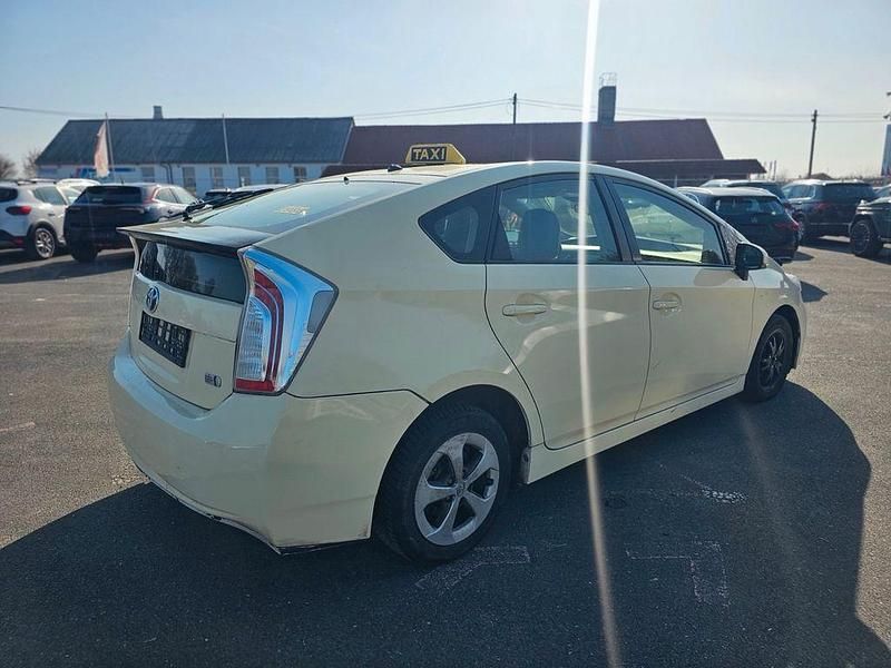 Gebraucht Toyota Prius Basis 99 PS (72 kW) 2013 Weiß Limousine