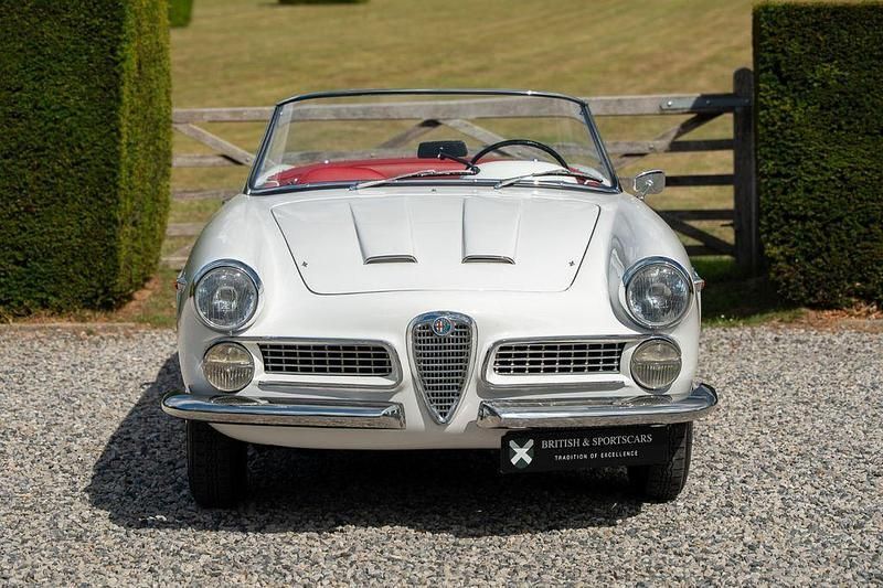 Gebraucht Alfa Romeo 2000 116 PS (85 kW) 1960 Weiß Cabrio