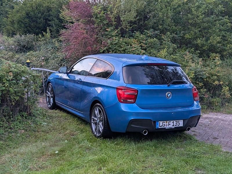 Gebraucht BMW M135 Performance 320 PS (235 kW) 2014 Blau Kleinwagen