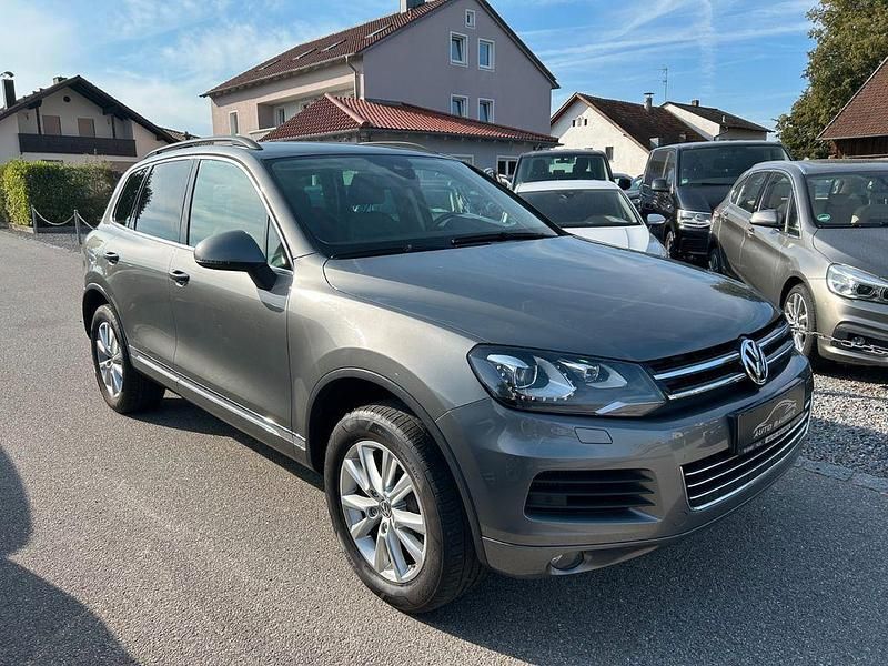 Grau Gebraucht 2014 VW Touareg SUV | 14.790 € (Superpreis) - Bild 1/4