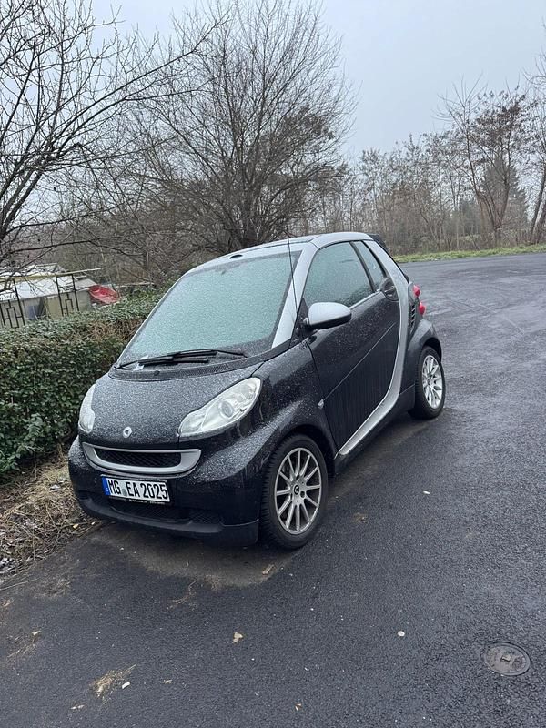 Schwarz Gebraucht 2011 Smart ForTwo Cabrio Cabrio | 4.290 € (Fairer Preis) - Bild 1/4