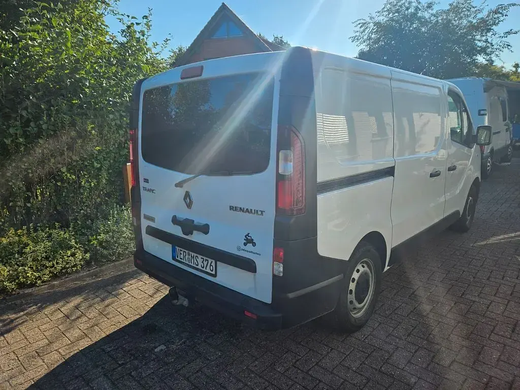 Gebraucht Renault Trafic 145 PS (106 kW) 2020 Weiß Van / Kleinbus