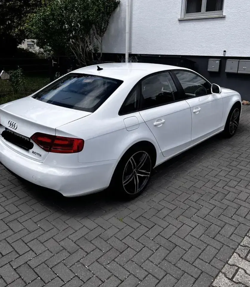 Gebraucht Audi A4 Ambition 143 PS (105 kW) 2008 Weiß Limousine