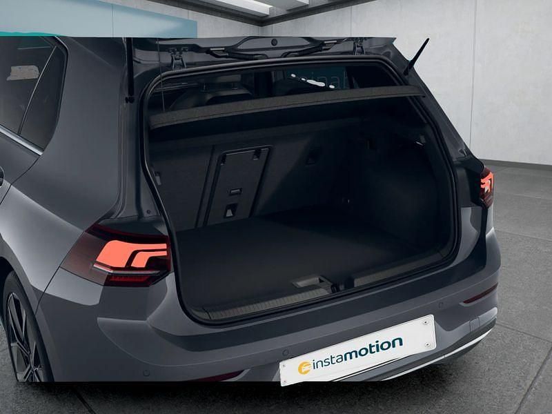 Gebraucht VW Golf VIII 150 PS (110 kW) 2024 Grau Kleinwagen