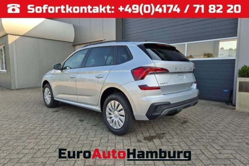 Brillantsilber metallic Neu 2025 Skoda Kamiq Selection SUV | 25.090 € (Guter Preis) - Bild 1/4