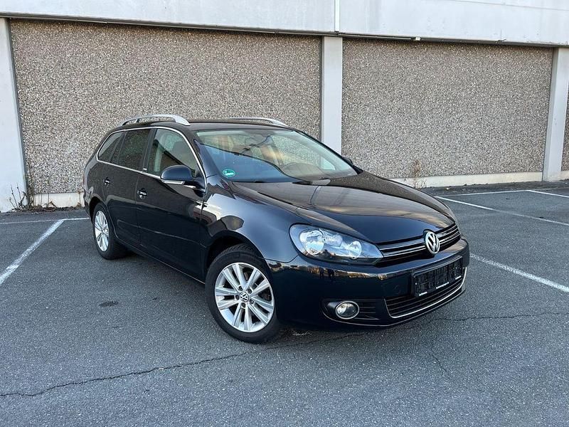 Gebraucht VW Golf VI Style 105 PS (77 kW) 2011 Blau Kleinwagen