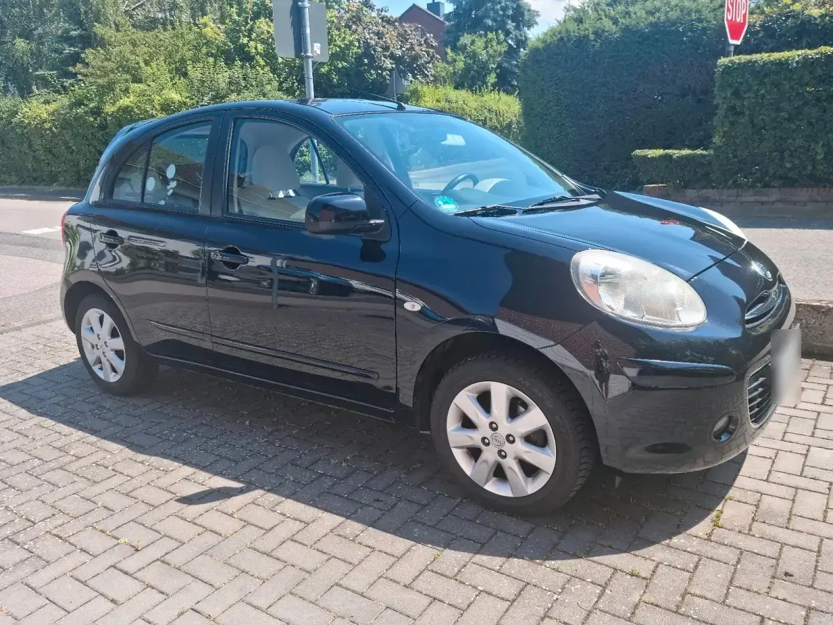 Gebraucht Nissan Micra 80 PS (58 kW) 2012 Schwarz Kleinwagen