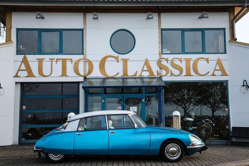 Second-hand Citroën DS 106 CP (77 kW) 1974 Albastru Berlinǎ
