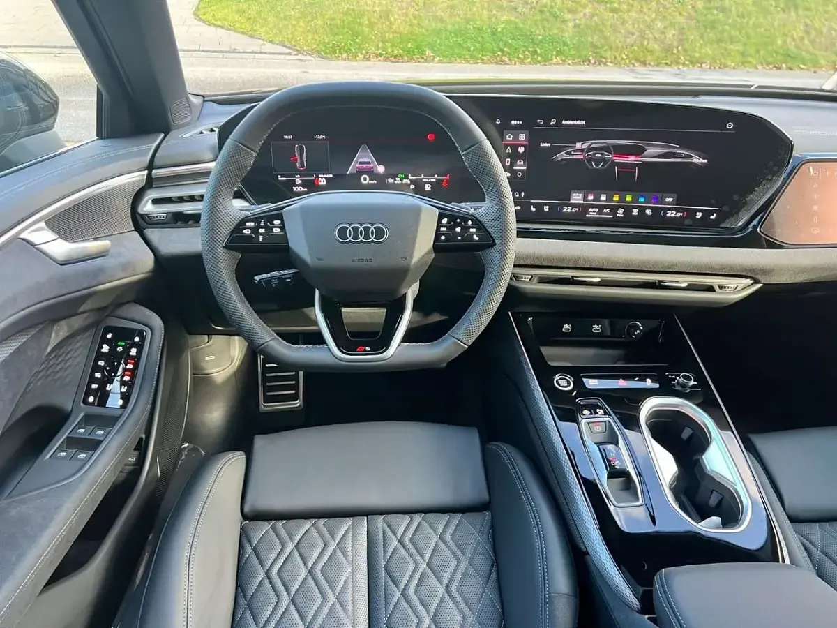 Nouă Audi A6 Edition .1 204 CP (150 kW) 2025 Negru Berlinǎ