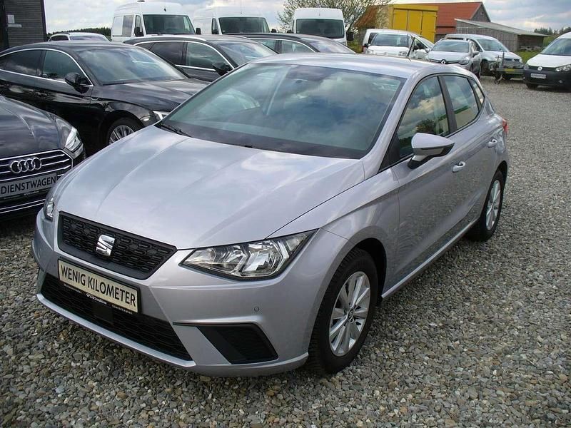 "urban" silber Gebraucht 2020 Seat Ibiza Style Kleinwagen | 11.000 € (Guter Preis) - Bild 1/4