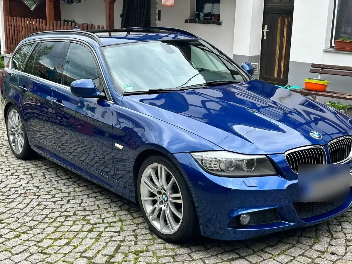 Gebraucht BMW 325 Performance 204 PS (150 kW) 2011 Blau Kombi