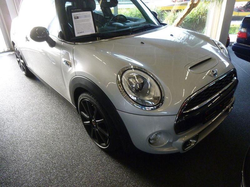Gebraucht Mini Cooper 192 PS (141 kW) 2017 Silber Kleinwagen