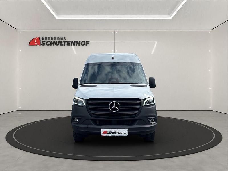 Gebraucht Mercedes Sprinter 170 PS (125 kW) 2024 Weiß Van