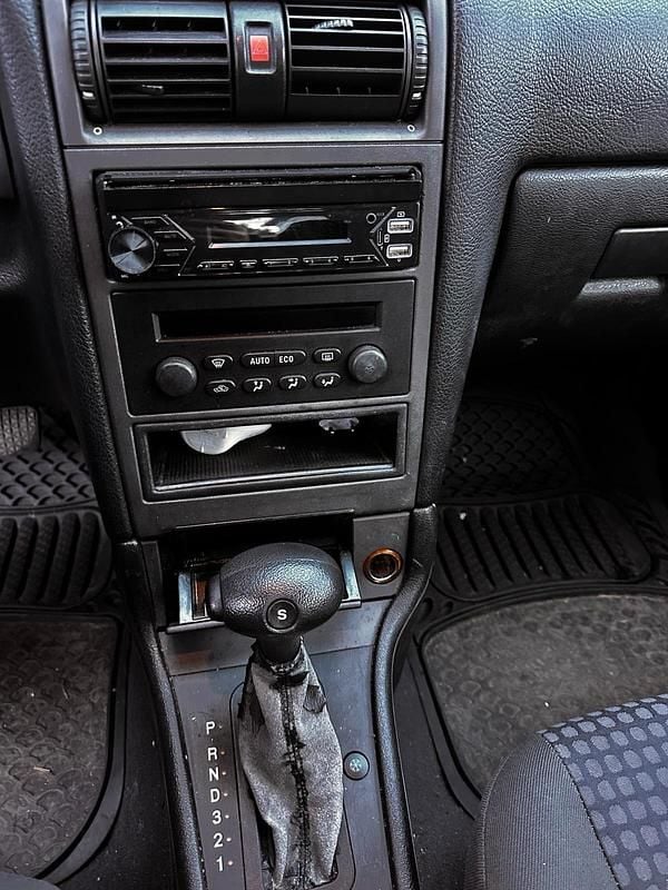 Gebraucht Opel Astra 90 PS (66 kW) 2004 Blau Kombi