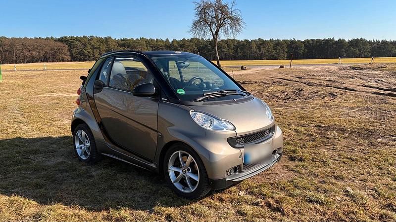 Gebraucht Smart ForTwo Cabrio 54 PS (39 kW) 2011 Braun Cabrio