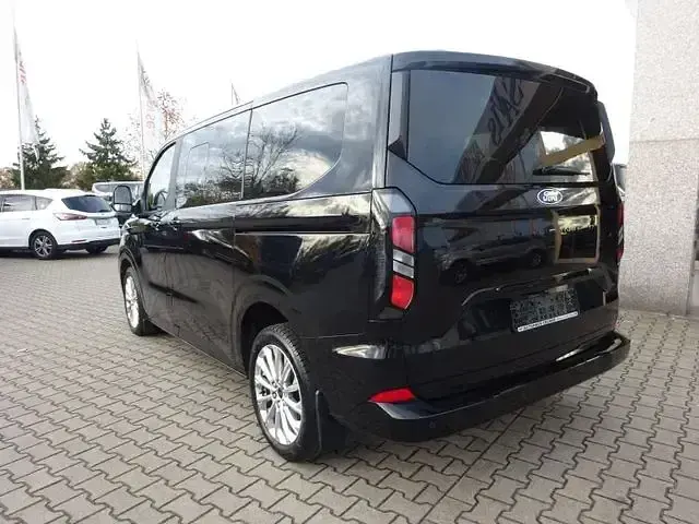 Gebraucht Ford Tourneo Custom Titanium X 170 PS (125 kW) 2025 Andere Van
