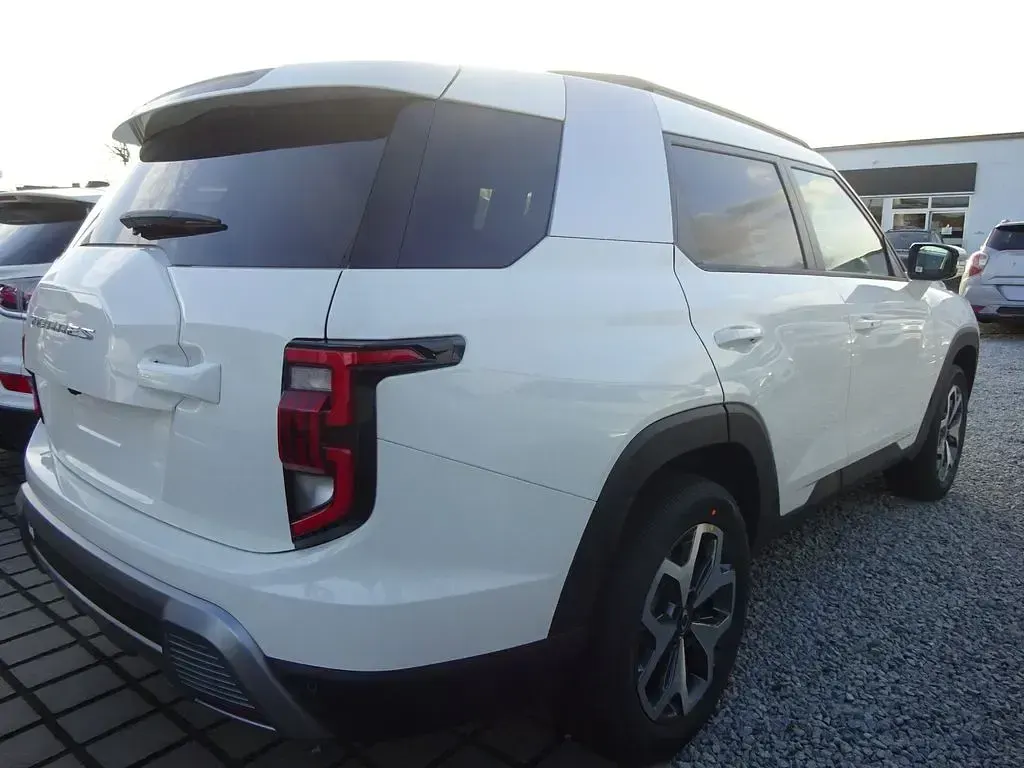 Neu KGM Torres Quartz 163 PS (119 kW) 2025 Weiß SUV