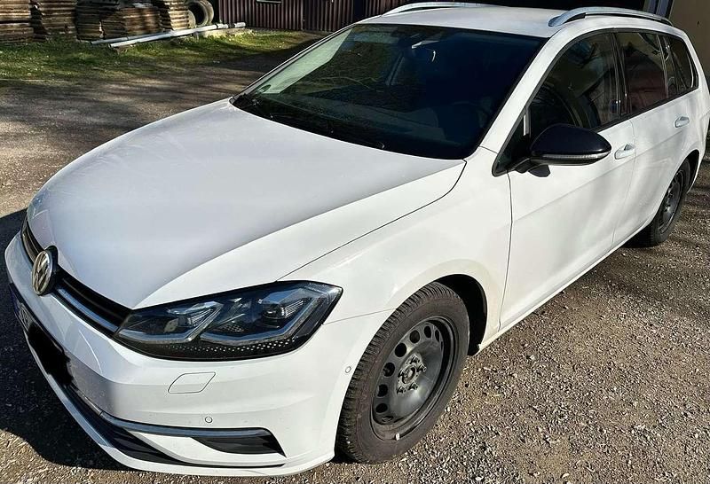 Gebraucht VW Golf VII IQ Drive 150 PS (110 kW) 2020 Weiß Kombi