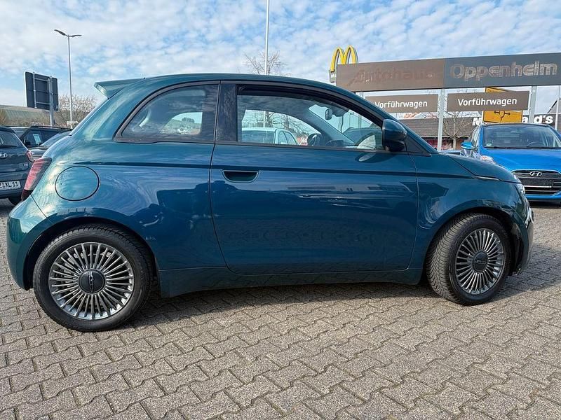 Gebraucht Fiat 500e Icon 86 kW (118 PS) 2022 Grün
