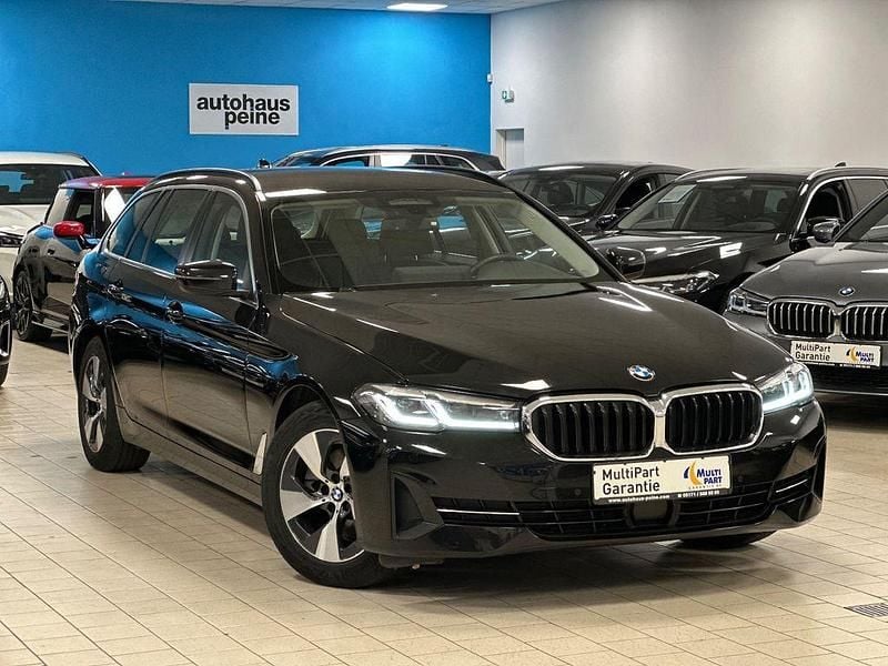 Gebraucht BMW 520 Sport Line 190 PS (139 kW) 2022 Schwarz Limousine