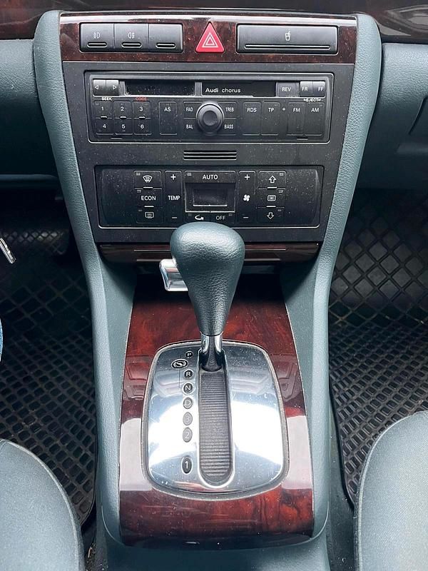 Gebraucht Audi A4 125 PS (91 kW) 1999 Grün Limousine