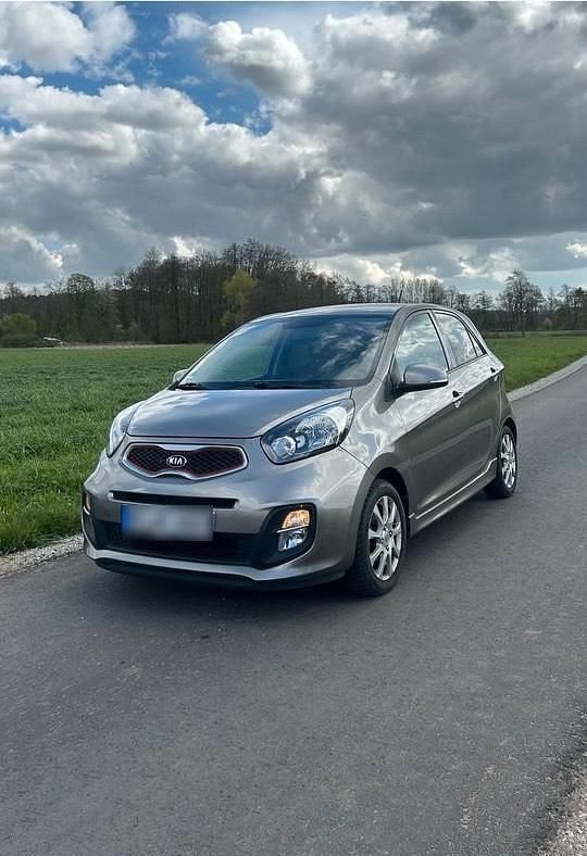 Gebraucht Kia Picanto 67 PS (49 kW) 2015 Kleinwagen