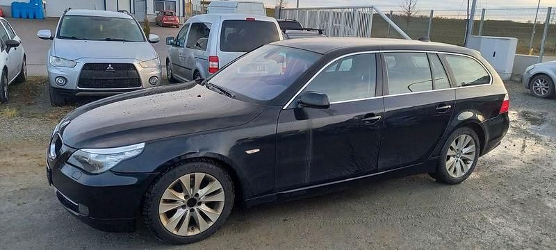 Second-hand BMW 520 163 CP (119 kW) 2007 Negru Break