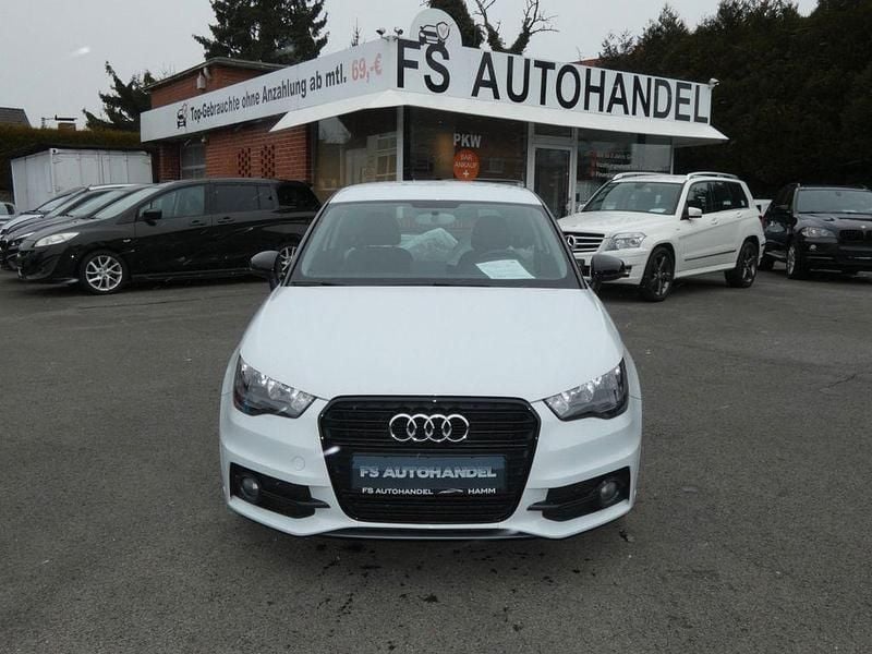 Gebraucht Audi A1 Attraction 86 PS (63 kW) 2014 Weiß Kleinwagen