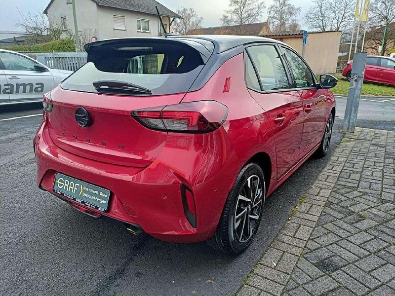 Gebraucht Opel Corsa 101 PS (74 kW) 2025 Chili rot / dach schwarz Kleinwagen