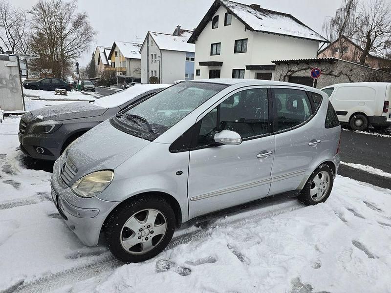 Silber Gebraucht 2004 Mercedes A160 Van / Kleinbus | 1.990 € (Fairer Preis) - Bild 1/4