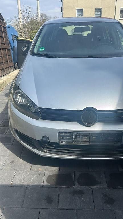 Gebraucht VW Golf VII 105 PS (77 kW) 2012 Grau Limousine