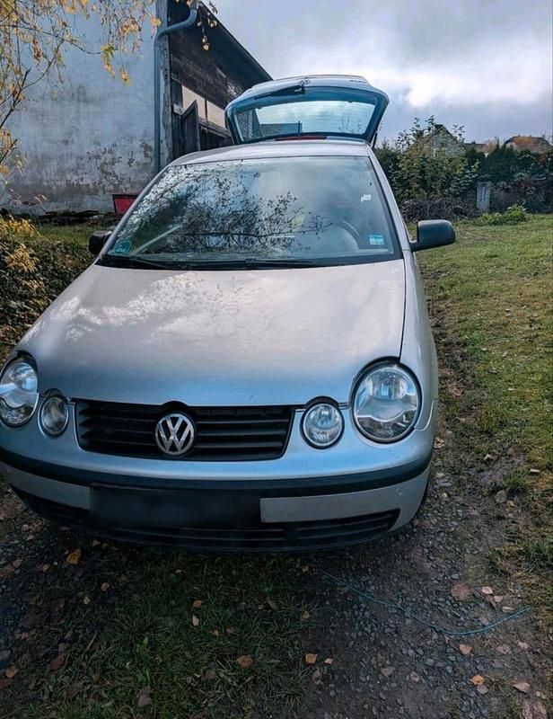 Silber Gebraucht 2003 VW Polo Kleinwagen | 790 € (Fairer Preis) - Bild 1/2