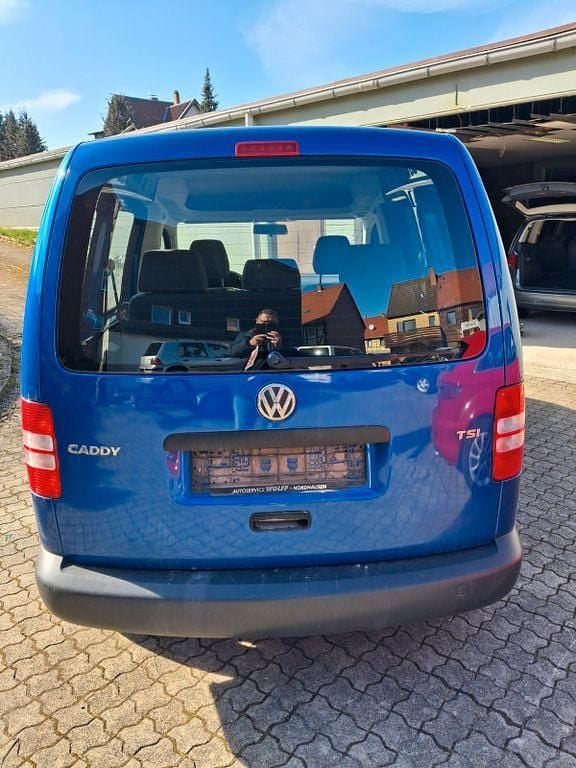 Gebraucht VW Caddy Startline 86 PS (63 kW) 2011 Blau Van / Kleinbus