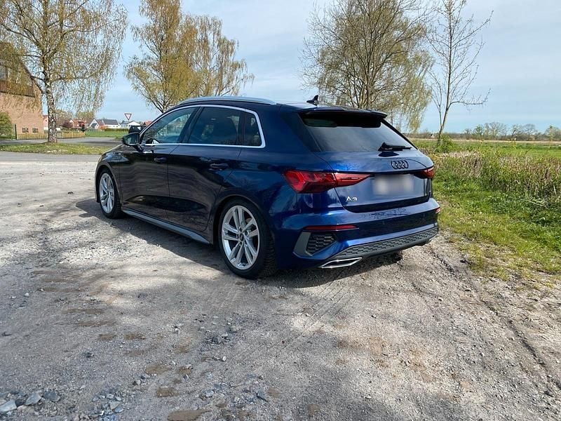 Gebraucht Audi A3 e-tron S-Line 204 PS (150 kW) 2021 Blau Kleinwagen