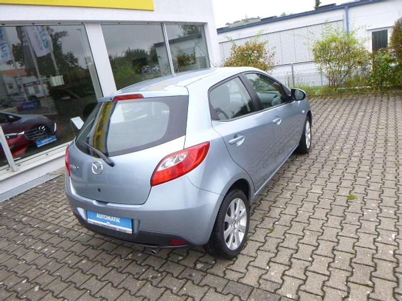 Gebraucht Mazda 2 102 PS (75 kW) 2014 Okeanosblau metallic Kleinwagen
