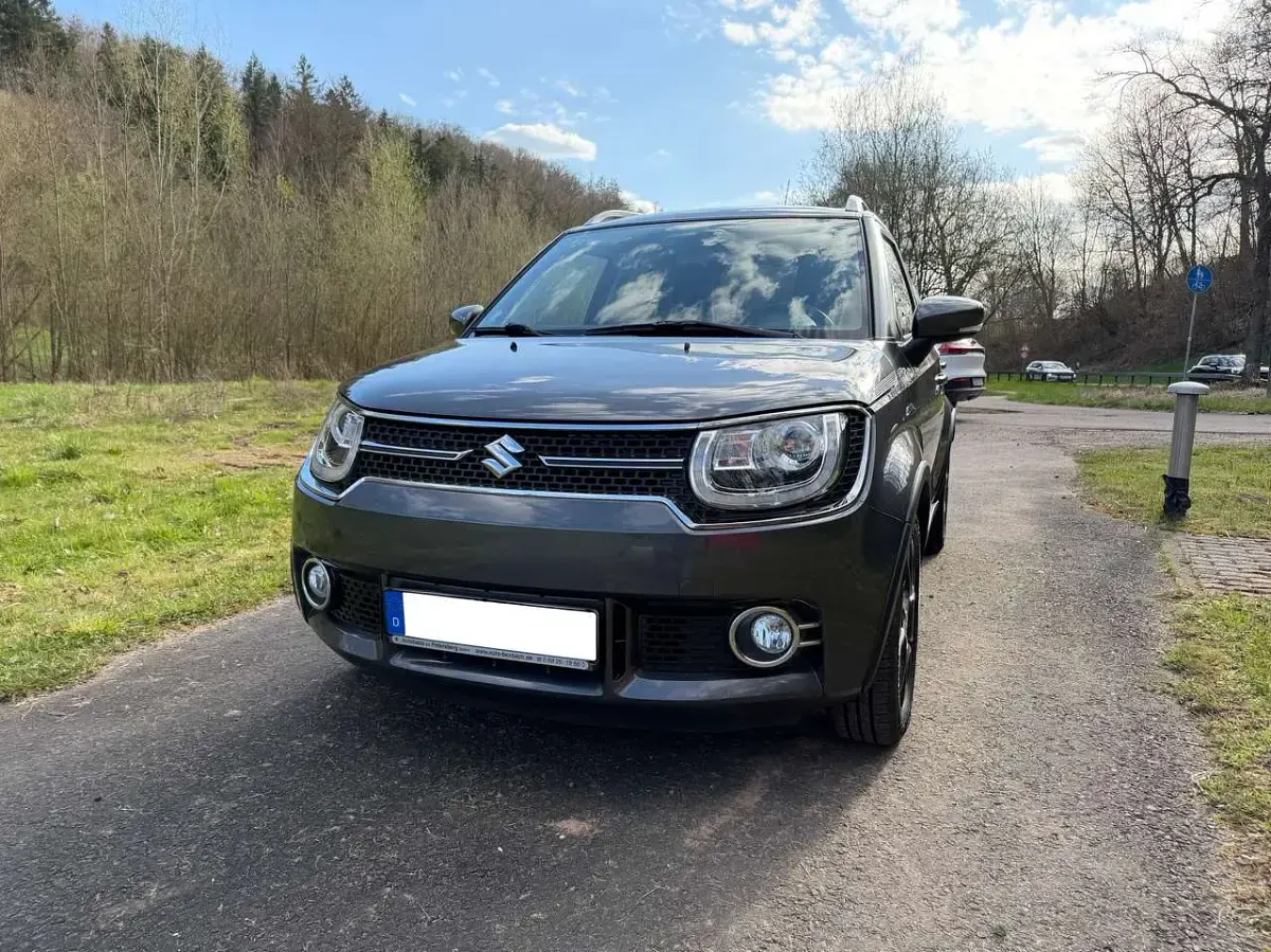 Gebraucht Suzuki Ignis Comfort+ 90 PS (66 kW) 2018 Grau SUV