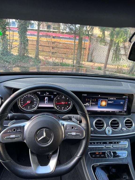 Gebraucht Mercedes E300 245 PS (180 kW) 2018 Schwarz Limousine