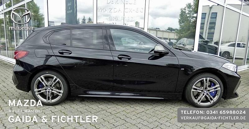 Gebraucht BMW M1 306 PS (225 kW) 2023 Black saphire metallic Coupé