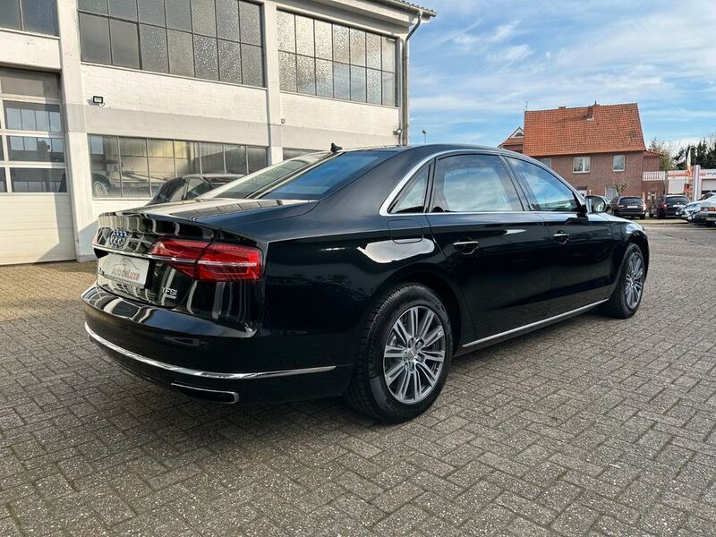 Gebraucht Audi A8 435 PS (319 kW) 2018 Schwarz Limousine