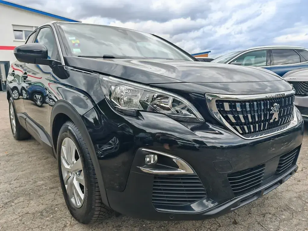 Gebraucht Peugeot 3008 131 PS (96 kW) 2020 Schwarz SUV