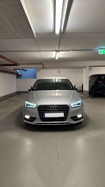 Gebraucht Audi A3 Ambiente 179 PS (131 kW) 2013 Silber Limousine