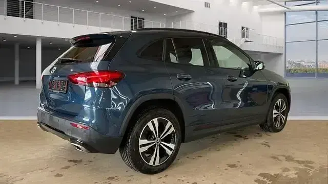 Gebraucht Mercedes GLA180 Night 116 PS (85 kW) 2023 Andere SUV