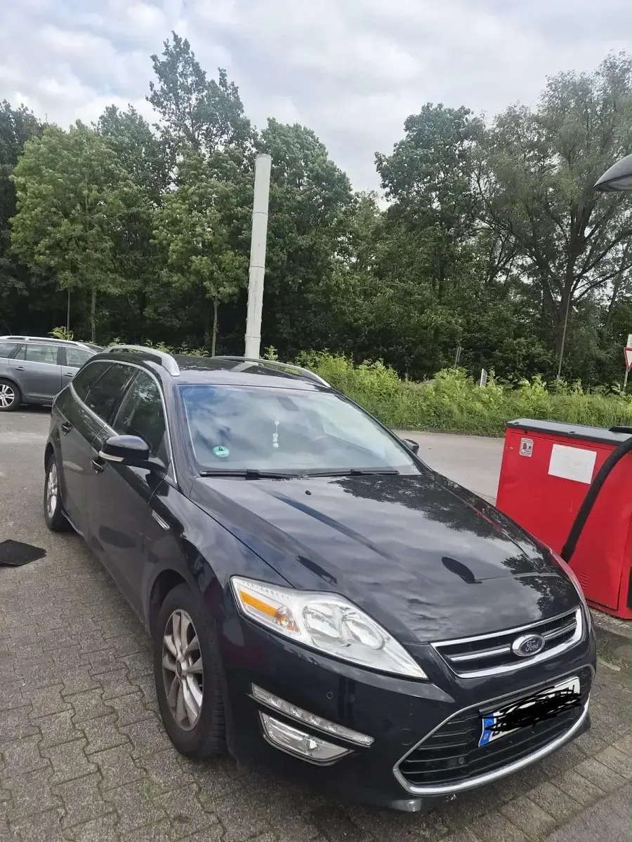 Gebraucht Ford Mondeo 140 PS (102 kW) 2011 Kombi