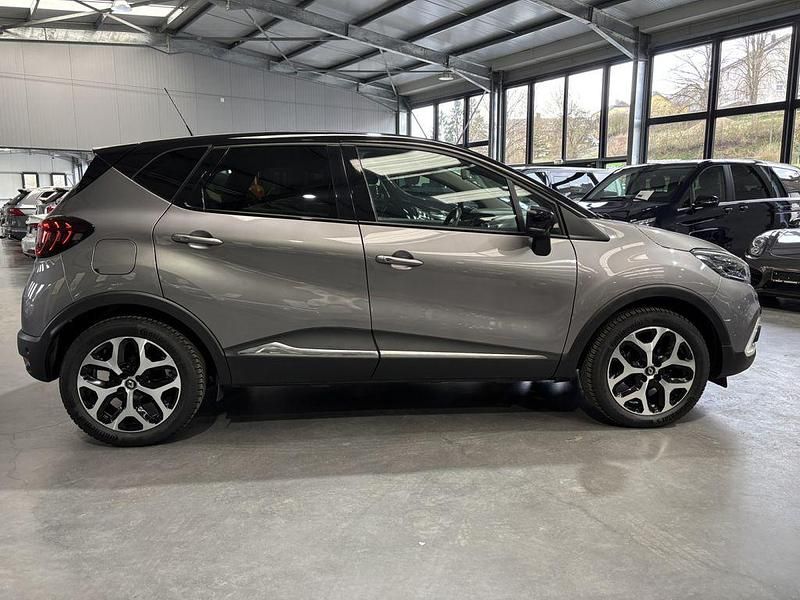 Gebraucht Renault Captur Intens 90 PS (66 kW) 2019 Grau SUV