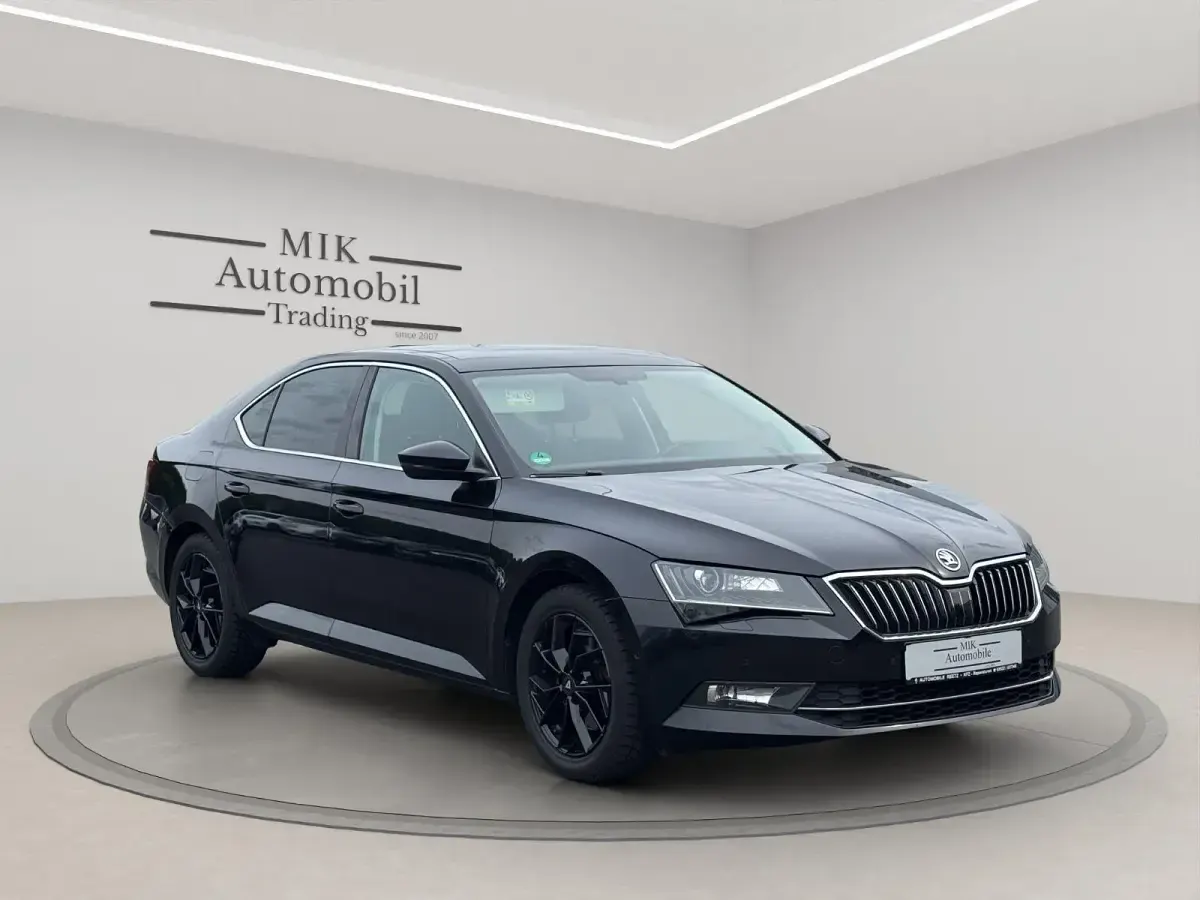 Gebraucht Skoda Superb Style 150 PS (110 kW) 2017 Schwarz Limousine