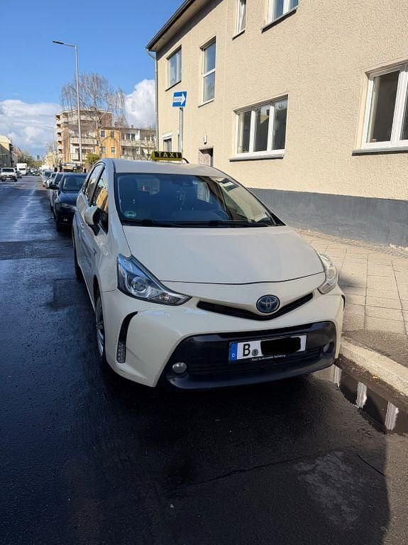 Gebraucht Toyota Prius+ 136 PS (100 kW) 2018 Weiß Van / Kleinbus