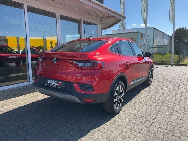 Gebraucht Renault Arkana Zen 140 PS (102 kW) 2021 Rot SUV