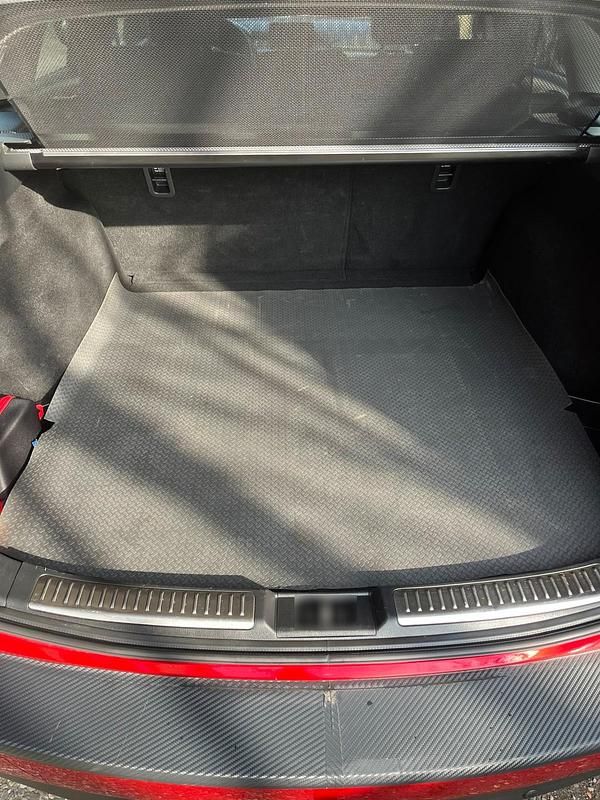 Gebraucht Mazda 6 145 PS (106 kW) 2018 Rot Kombi