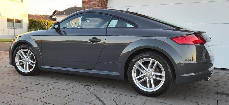 Gebraucht Audi TT Competition 184 PS (135 kW) 2015 Grau Coupé